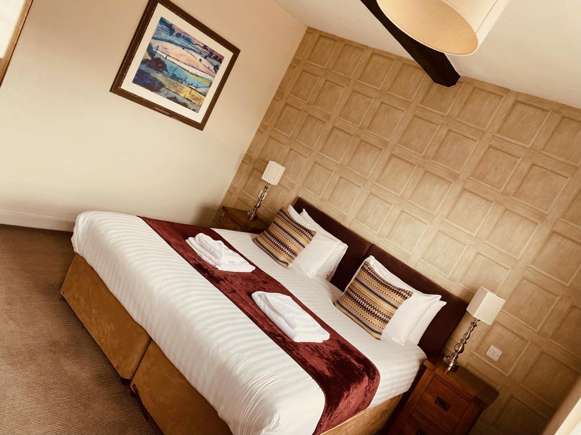 The Talbot Hotel Ledbury Extérieur photo